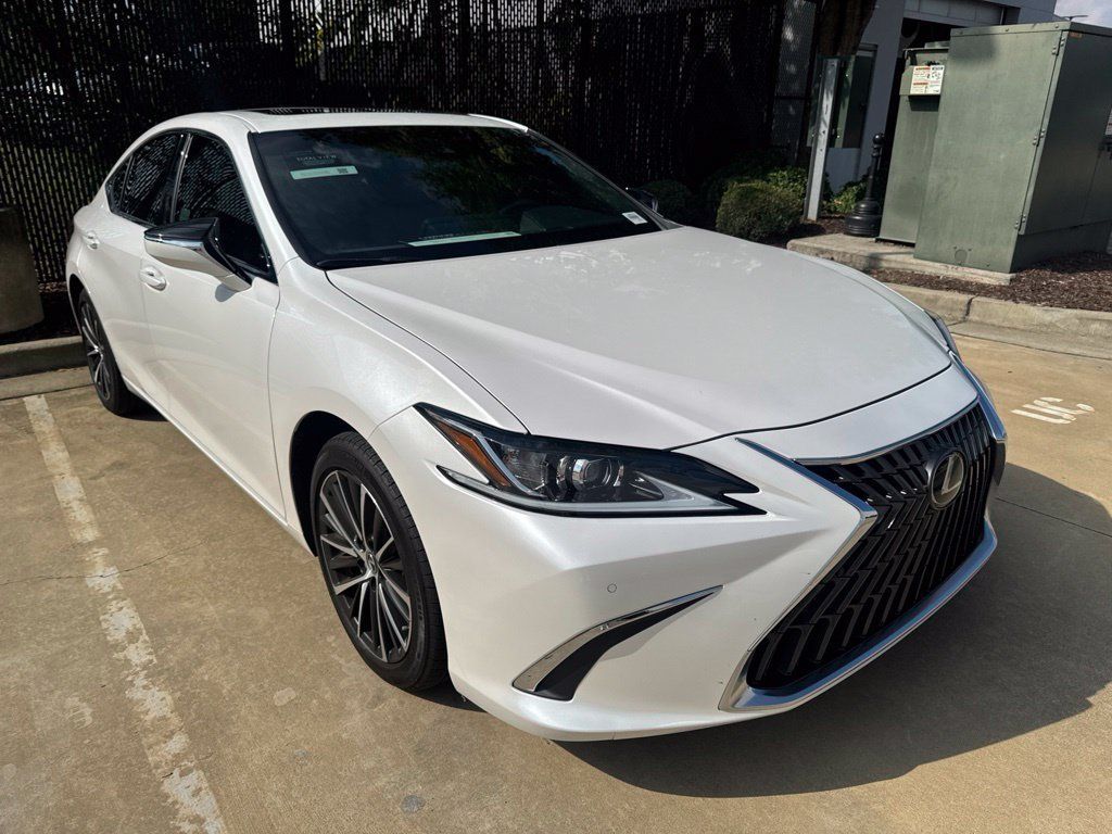 Used 2024 Lexus ES 350 w/ Premium Package FWD image 2