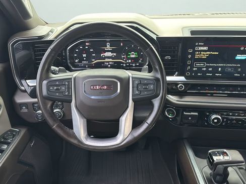 Used 2024 GMC Sierra 1500 SLT w/ SLT Premium Plus Package AWD/4WD image 20