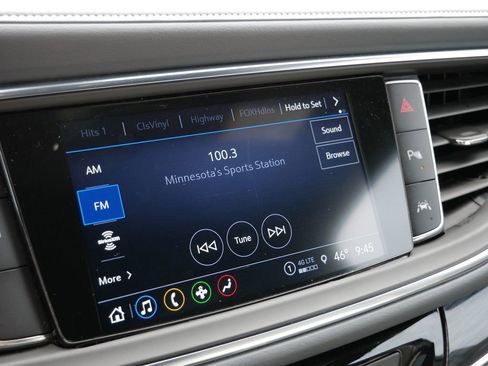 Used 2023 Buick Enclave Essence AWD/4WD image 24
