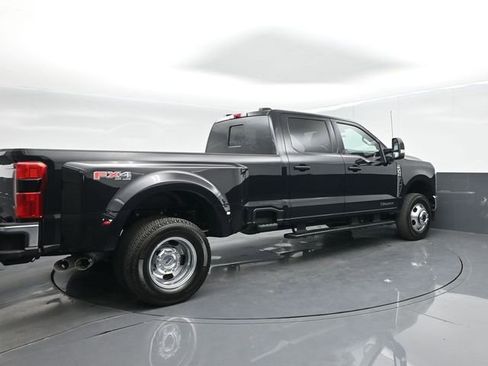 Used 2026 Ford F350 Lariat w/ Lariat Premium Package AWD/4WD image 8
