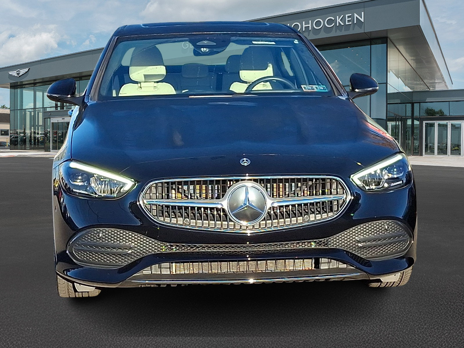 Used 2024 Mercedes-Benz C 300 4MATIC Sedan image 3