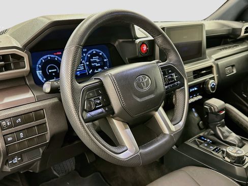 Used 2026 Toyota Tacoma TRD Off-Road AWD/4WD image 18