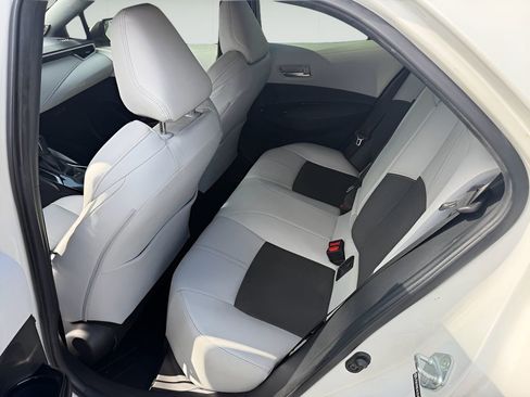 Used 2019 Toyota Corolla XSE image 14