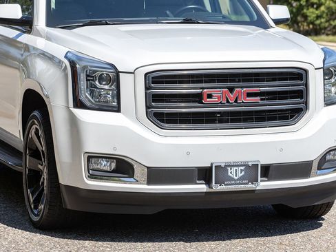 Used 2020 GMC Yukon XL SLT w/ Graphite Performance Edition image 6