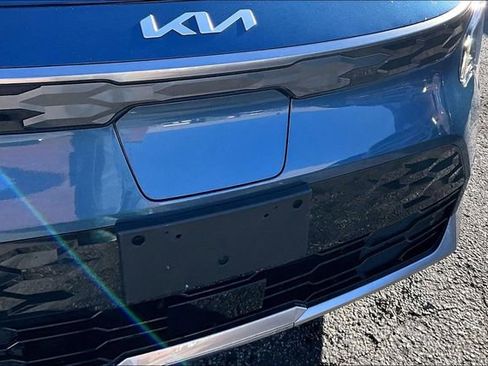 Used 2024 Kia Niro Wind FWD image 27