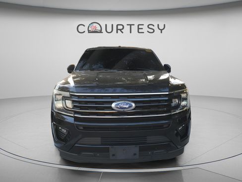 Used 2020 Ford Expedition Limited w/ Equipment Group 303A RWD image 29