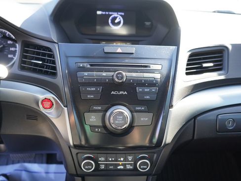 Used 2018 Acura ILX FWD image 11