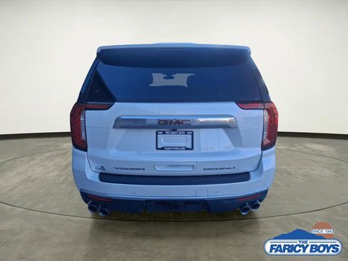 Used 2022 GMC Yukon Denali w/ Max Trailering Package image 3