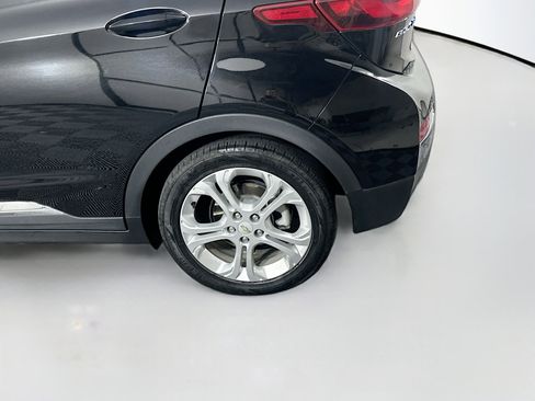 Used 2021 Chevrolet Bolt LT FWD image 11