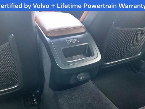 Used 2025 Volvo V60 B5 Cross Country Plus image 31