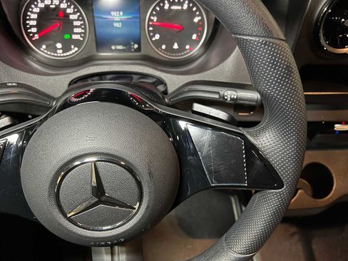 Used 2025 Mercedes-Benz Sprinter 2500 image 26