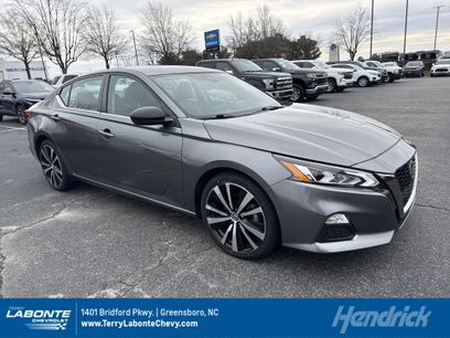 Used 2022 Nissan Altima 2.5 SR