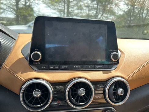 Used 2020 Nissan Sentra SV w/ SV Premium Package image 26