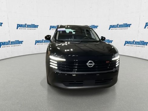 Used 2025 Nissan Kicks SR AWD/4WD image 3