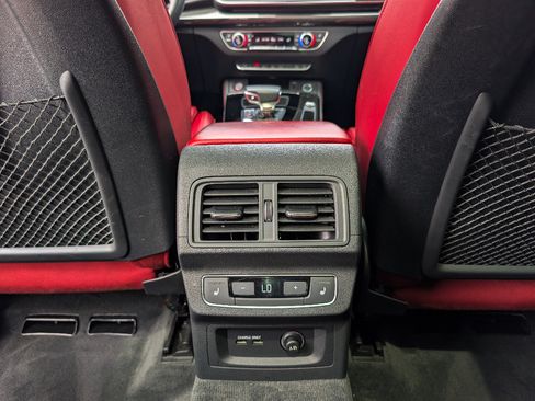 Used 2023 Audi SQ5 Prestige w/ Prestige Package AWD/4WD image 19