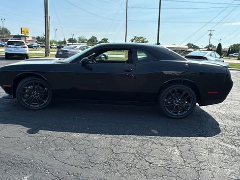Used 2023 Dodge Challenger GT w/ Plus Package image 4