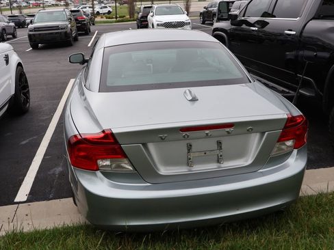 Used 2011 Volvo C70 T5 w/ Climate Pkg image 13
