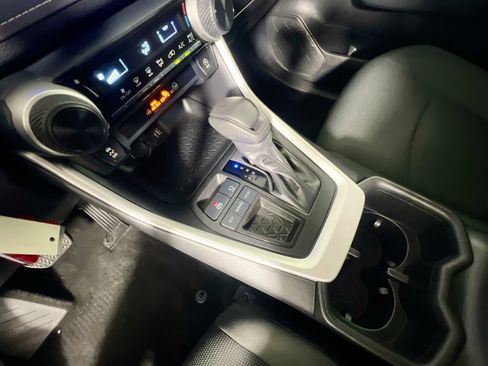 Used 2024 Toyota RAV4 LE image 24