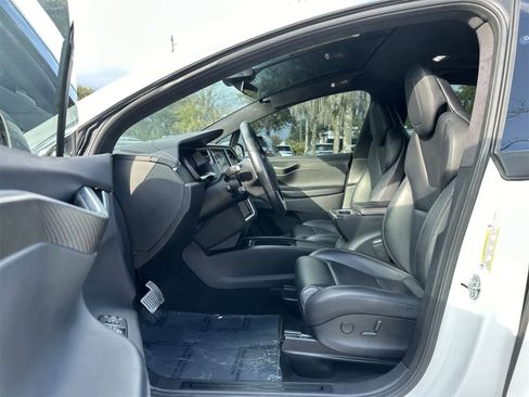 Used 2018 Tesla Model X P100D image 2