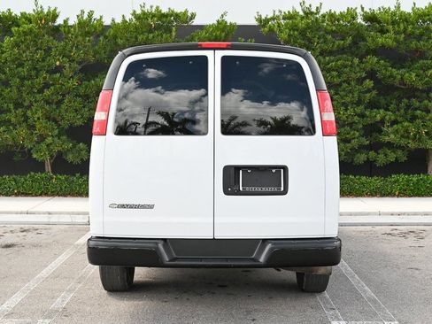 Used 2017 Chevrolet Express 2500 LS image 5