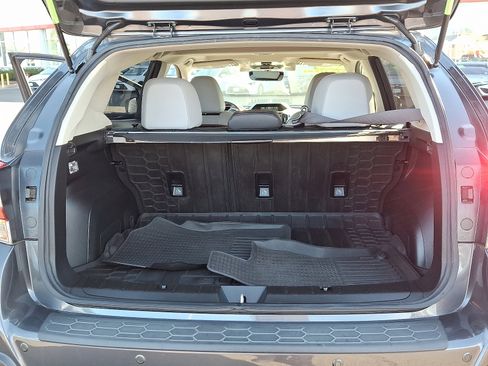 Used 2020 Subaru Crosstrek 2.0i Limited w/ Moonroof Package w/Navigation image 30