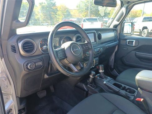 Used 2019 Jeep Wrangler Unlimited Sport S image 8