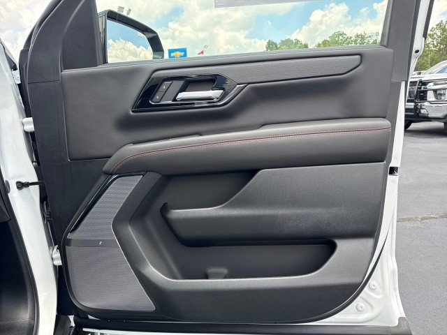 New 2026 GMC Yukon XL AT4 Ultimate AWD/4WD image 13
