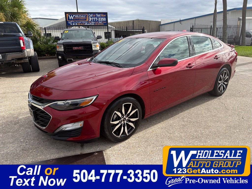 Used 2024 Chevrolet Malibu RS FWD image 1