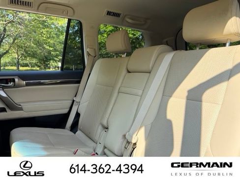 Used 2020 Lexus GX 460 Premium w/ Premium Package AWD/4WD image 12