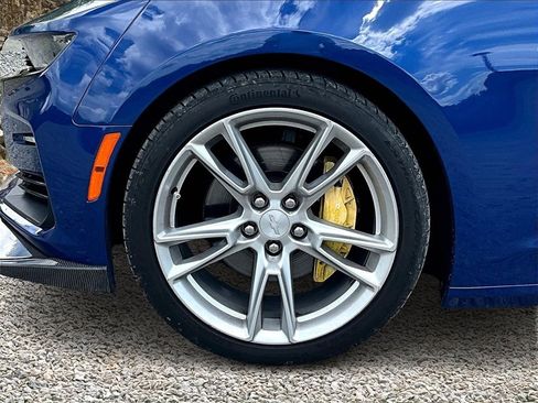 Used 2019 Chevrolet Camaro SS w/ LPO, Camaro Insignia Package image 9