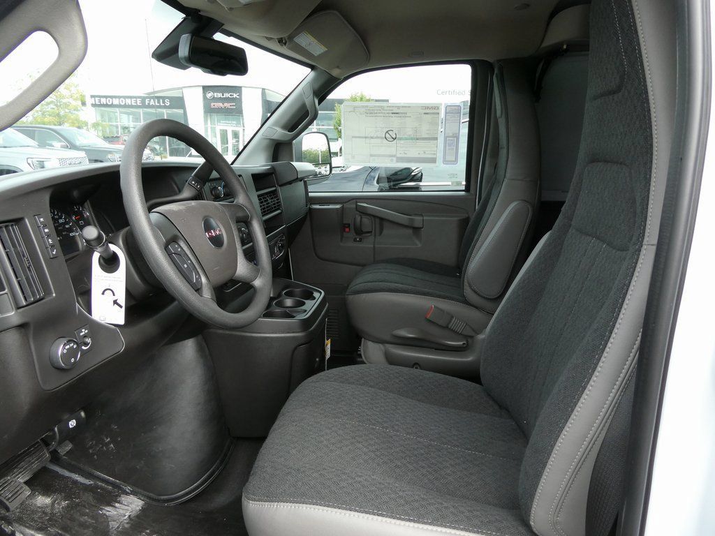 Used 2025 GMC Savana 3500 w/ Power Convenience Package RWD image 26