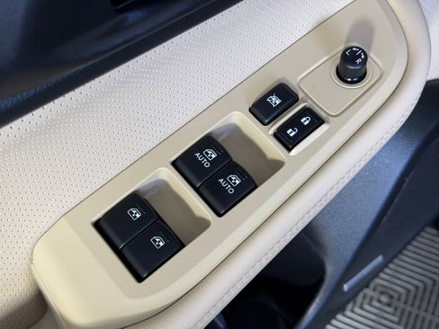 Used 2017 Subaru Outback 2.5i Limited image 23