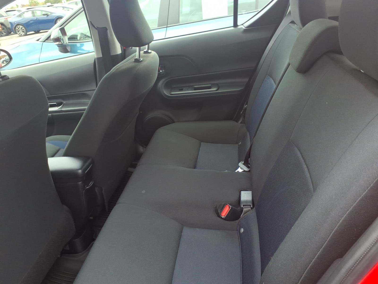 Used 2018 Toyota Prius C Two FWD image 7