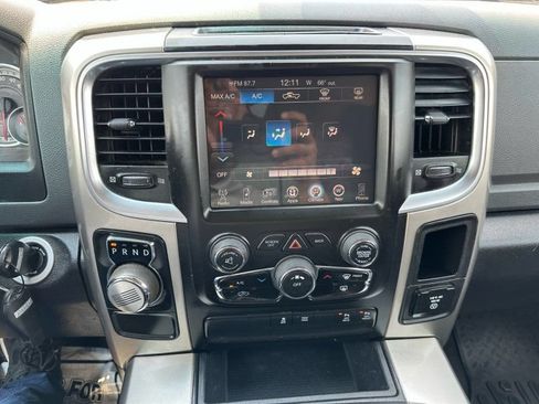 Used 2016 RAM 1500 SLT RWD image 21