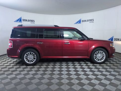 Used 2019 Ford Flex SEL w/ Class III Trailer Tow Package AWD/4WD image 6