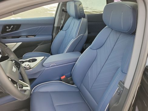 New 2026 Cadillac Optiq Sport 2 image 4