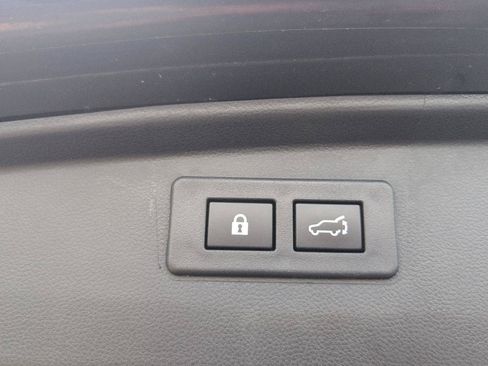 Used 2023 Subaru Outback Premium AWD/4WD image 15