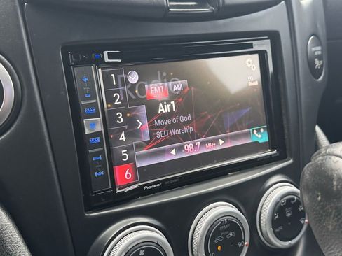 Used 2017 Nissan 370Z Coupe image 31