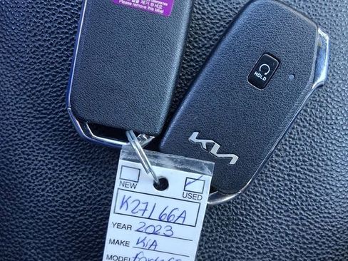 Used 2023 Kia Forte GT-Line w/ GT-Line Premium Package image 19