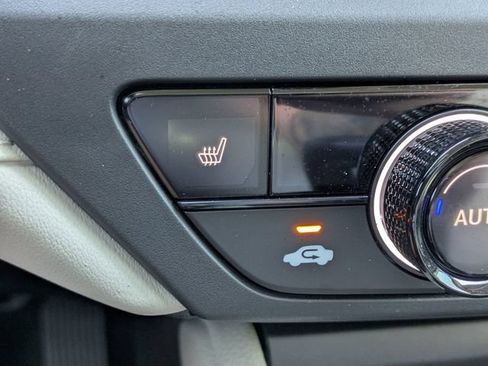 Certified 2025 Honda Accord SE image 23