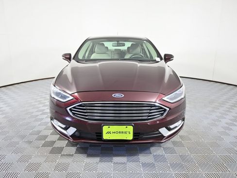Used 2017 Ford Fusion SE w/ Fusion SE Technology Package FWD image 10