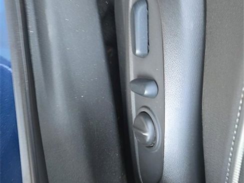 Used 2023 Chevrolet TrailBlazer LT w/ Convenience Package image 11