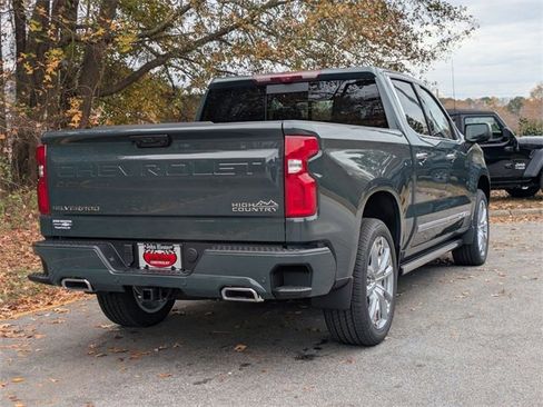 New 2026 Chevrolet Silverado 1500 High Country image 2