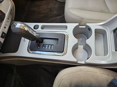 Used 2009 Mercury Mariner Premier image 26