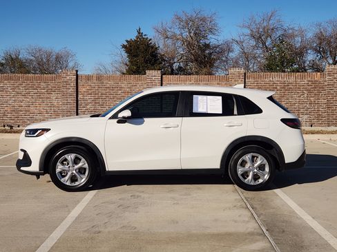 Certified 2023 Honda HR-V LX image 5