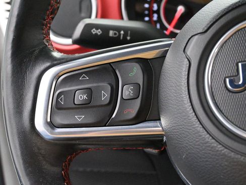 Used 2022 Jeep Wrangler Unlimited Rubicon w/ Cold Weather Group image 17