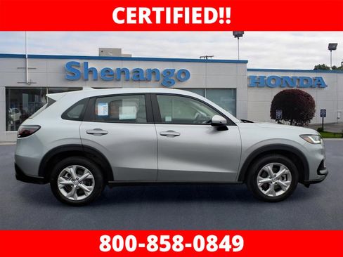 Certified 2023 Honda HR-V LX image 2