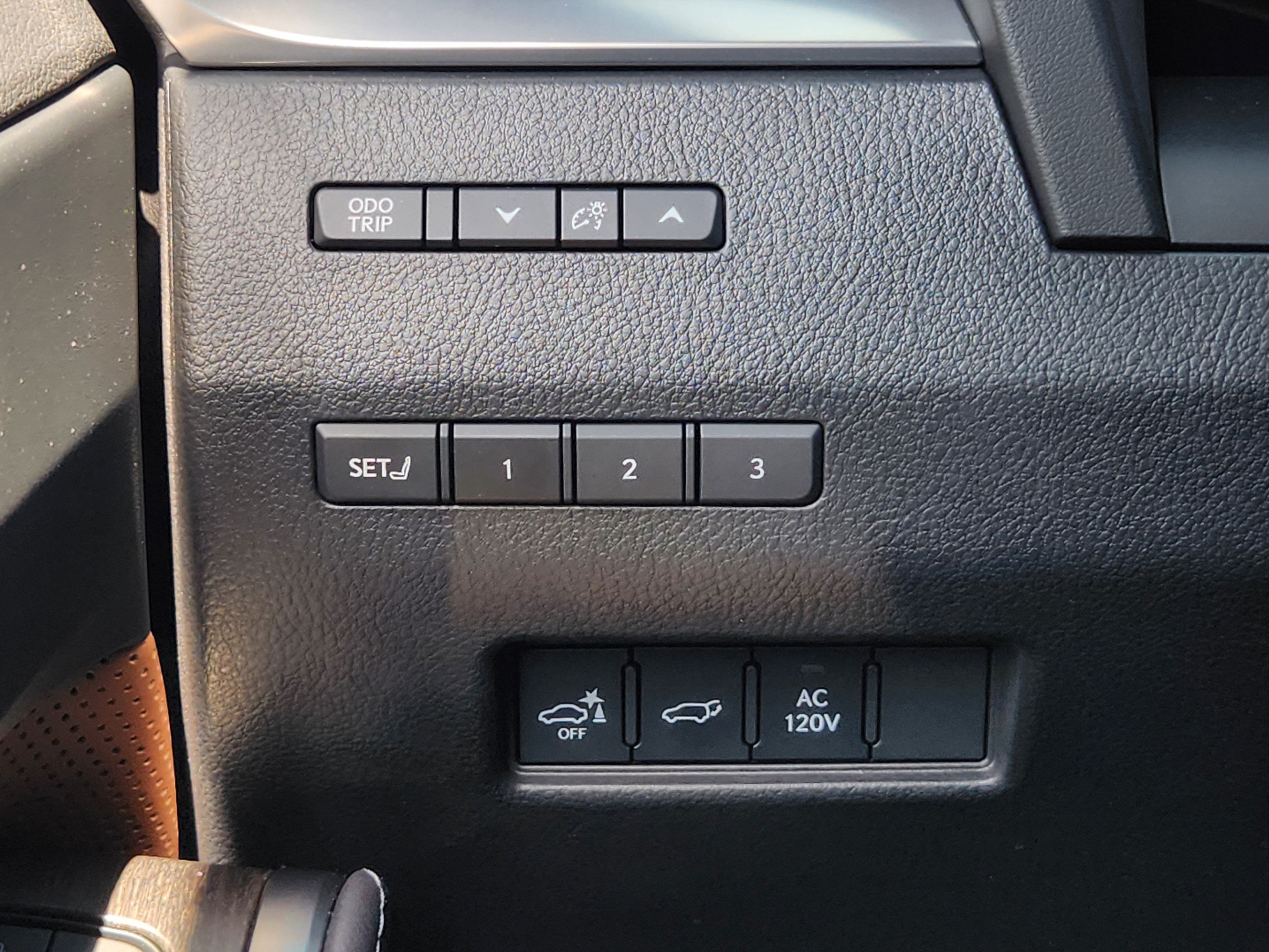 Certified 2026 Lexus GX 550 w/ Cold Area Package AWD/4WD image 16