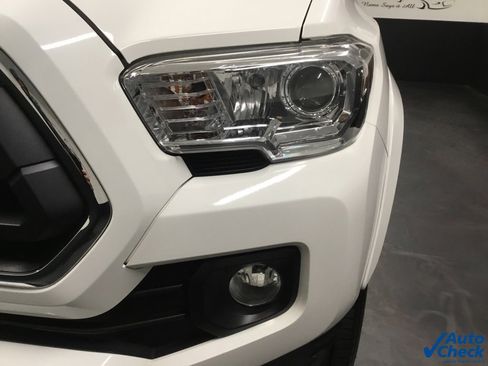 Used 2021 Toyota Tacoma SR5 image 17