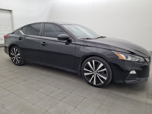 Used 2019 Nissan Altima 2.5 SR w/ SR Premium Package FWD image 11